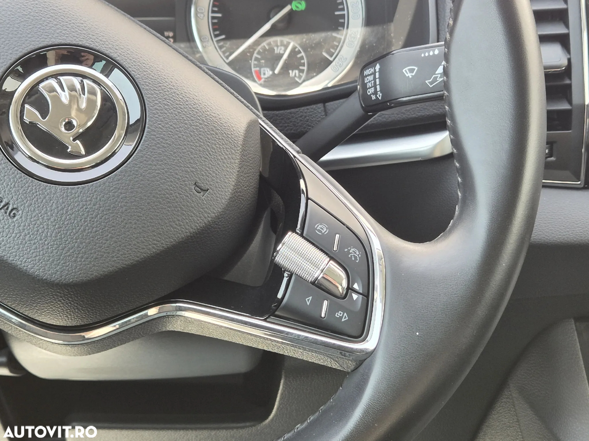 Skoda Karoq 1.5 TSI DSG Style - 17