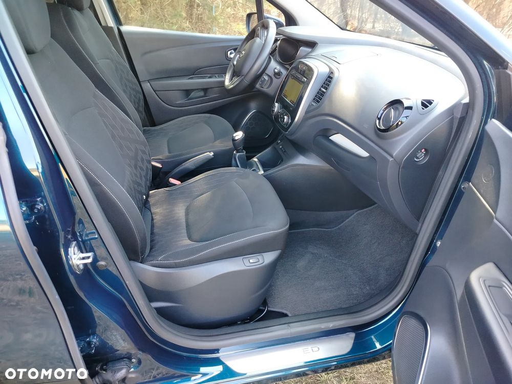 Renault Captur - 22