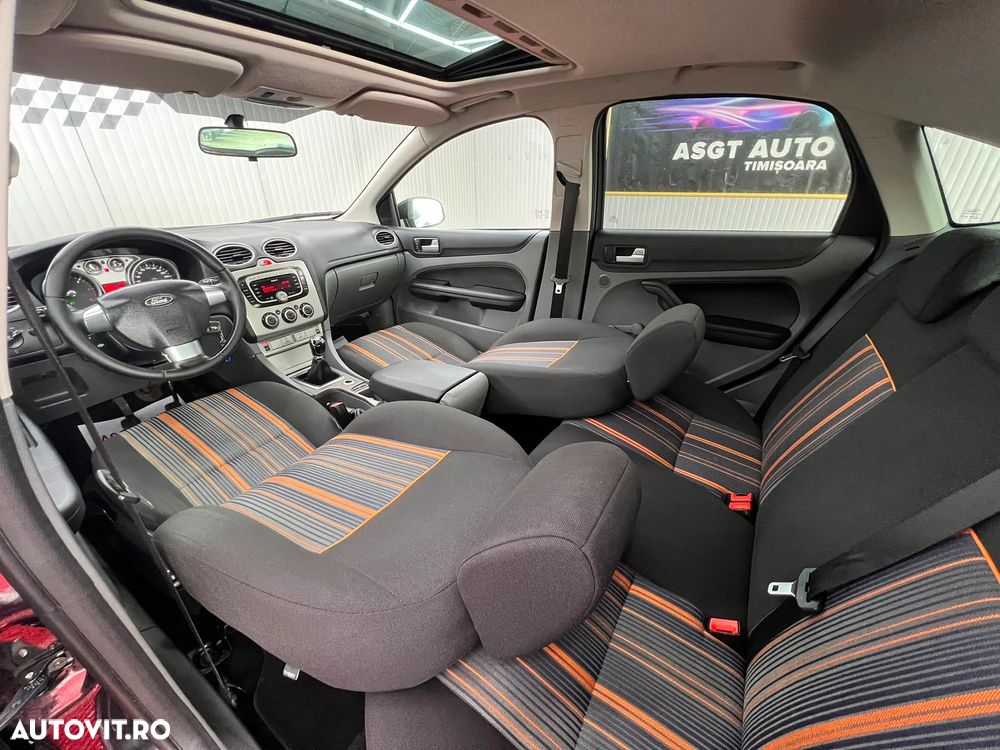 Ford Focus - 14