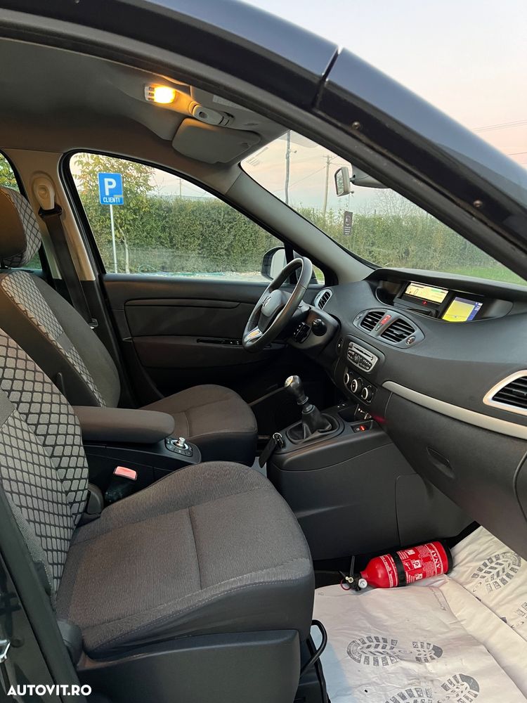 Renault Scenic 1.5dCi Authentique - 9