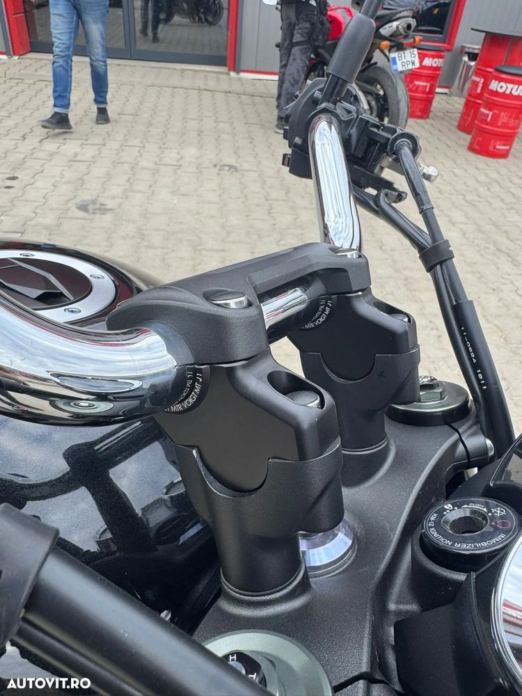 Kawasaki Z 900 RS - 6