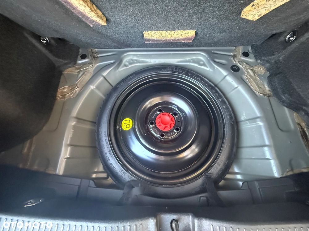 Toyota Auris - 26