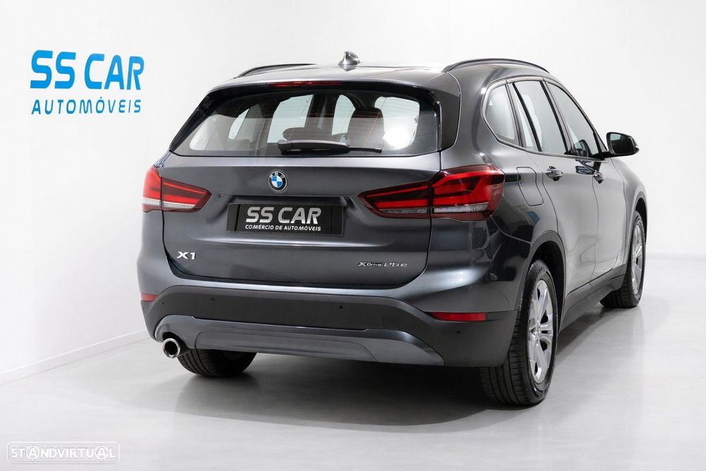 BMW X1 25 e xDrive Corporate Edition - 6