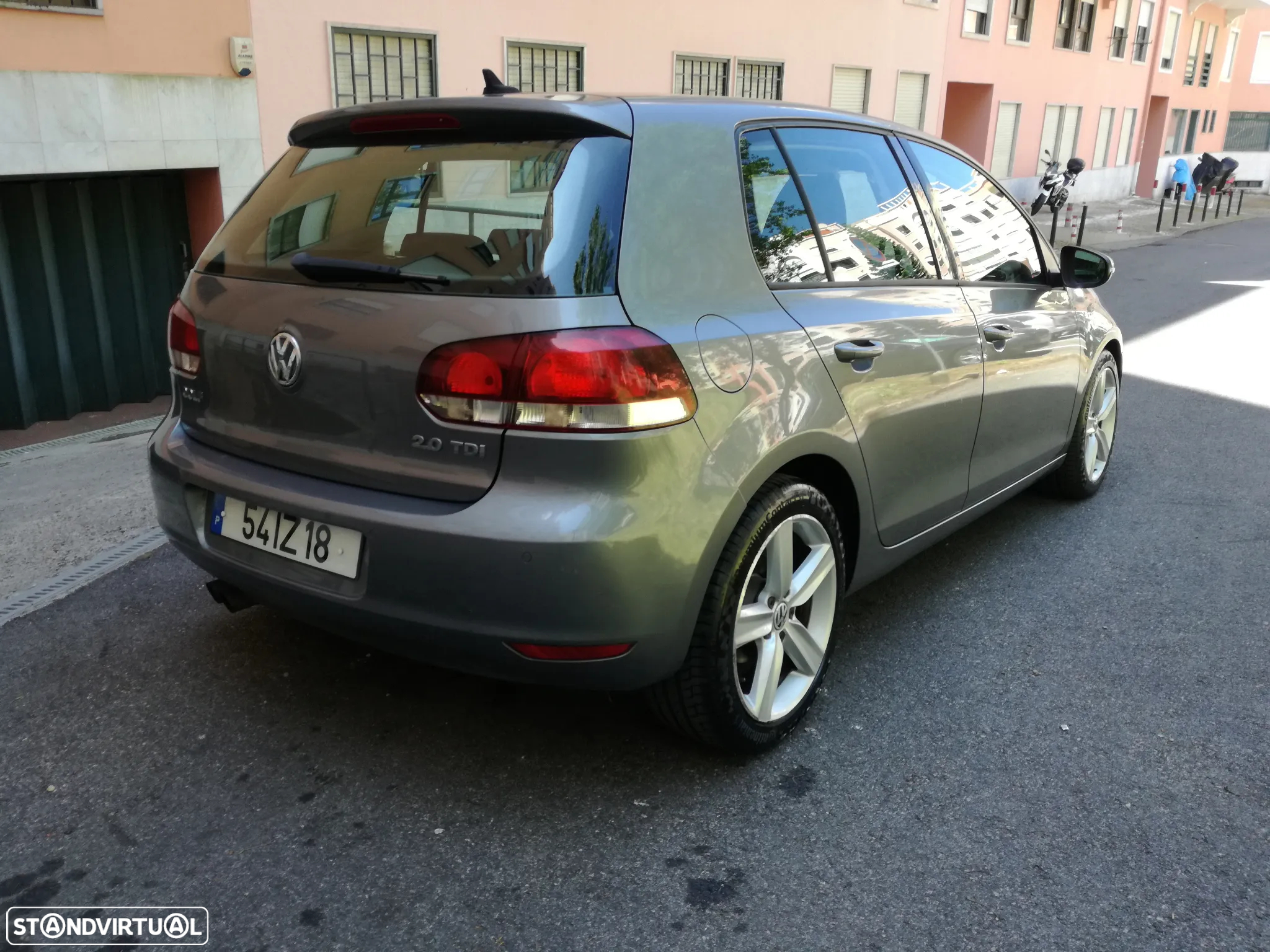 VW Golf 2.0 TDi Highline - 7