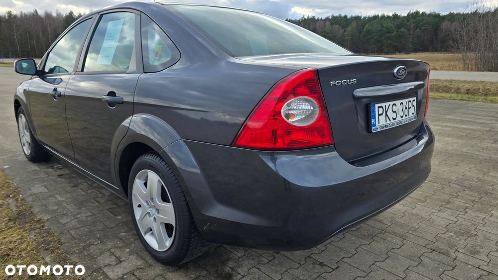 Ford Focus 1.6 Ti-VCT Ghia - 16