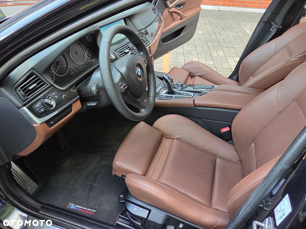 BMW Seria 5 520d Sport-Aut - 29