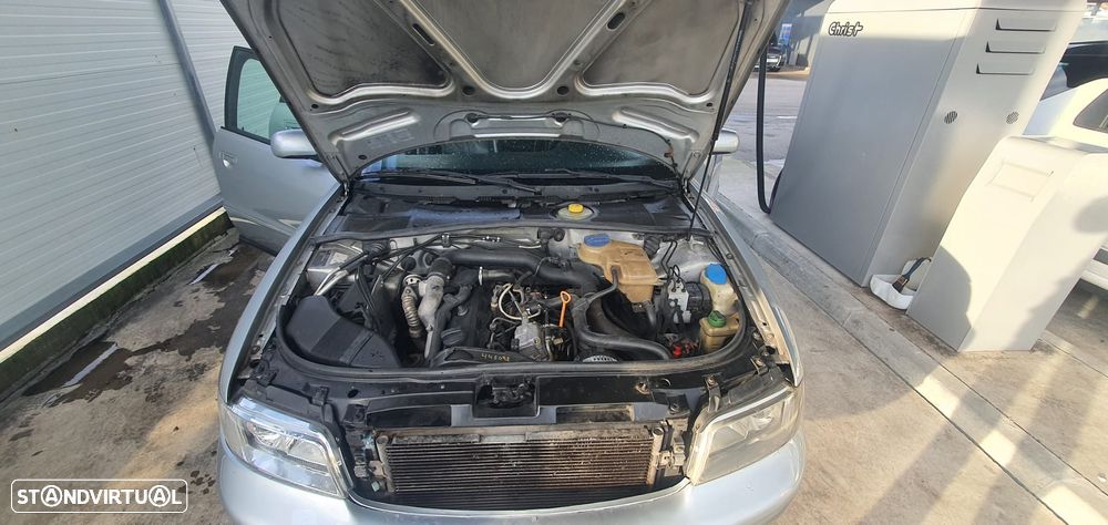 Audi A4 Avant 1.9 TDI Sport - 11