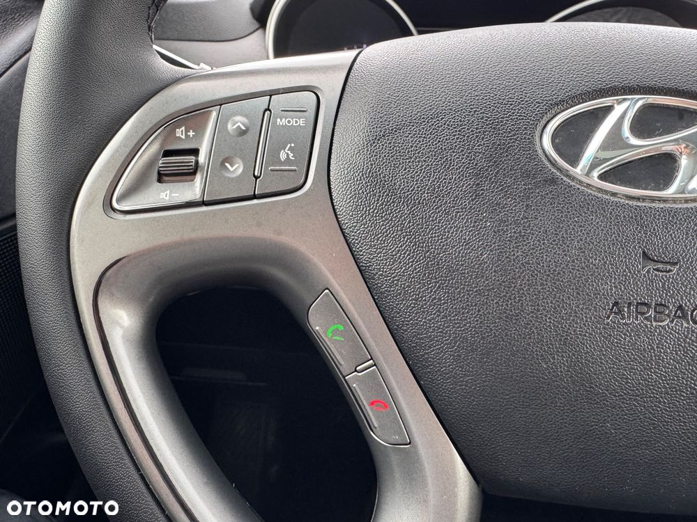 Hyundai ix35 1.7 CRDi 2WD Fifa World Cup Edition - 29