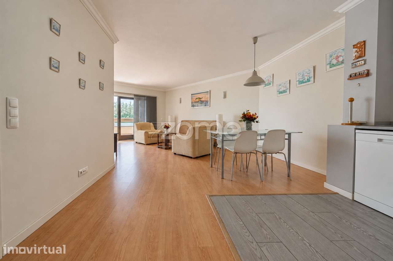 Apartamento T1 inserido em condomínio com piscina em Cascais - Grande imagem: 4/15