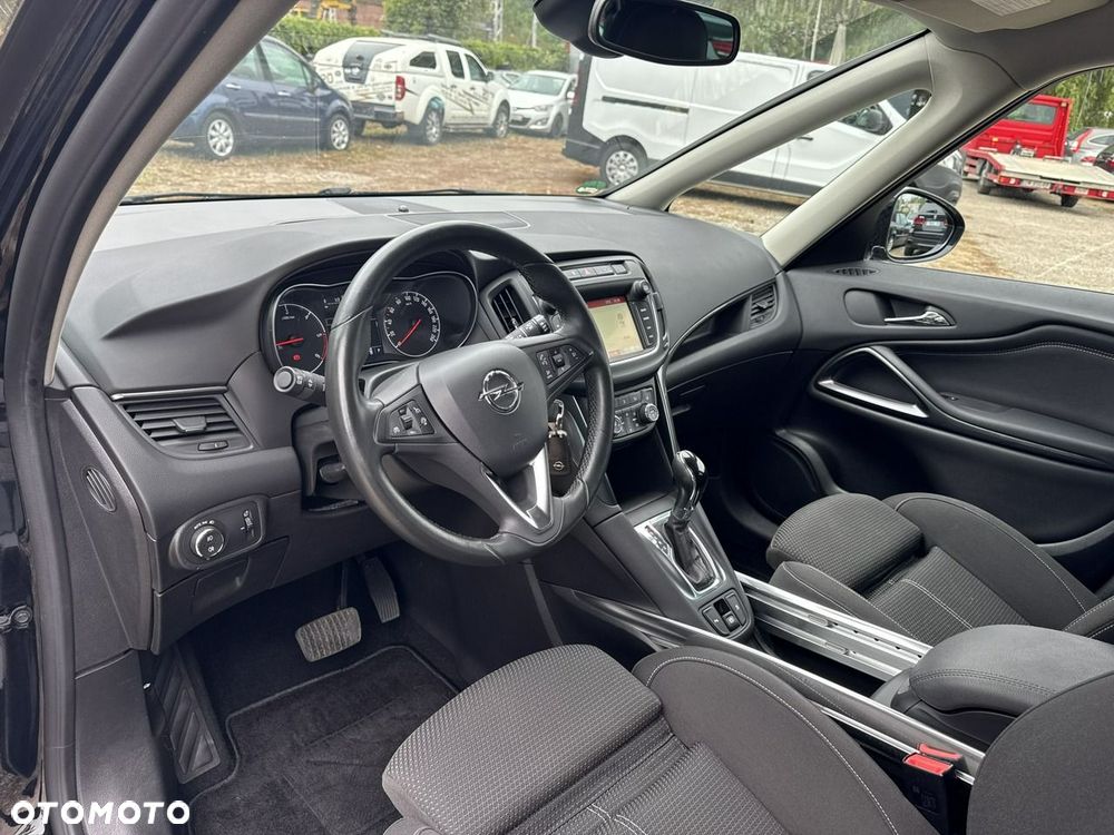 Opel Zafira - 26