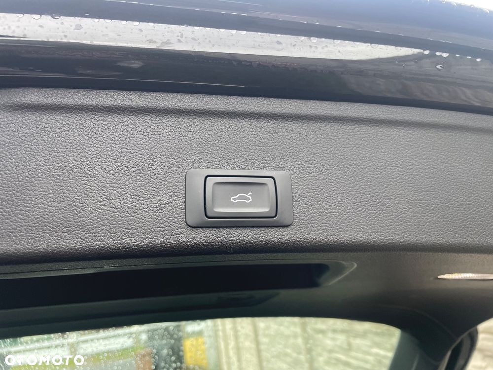 Audi A4 Avant 40 TDI S tronic - 19