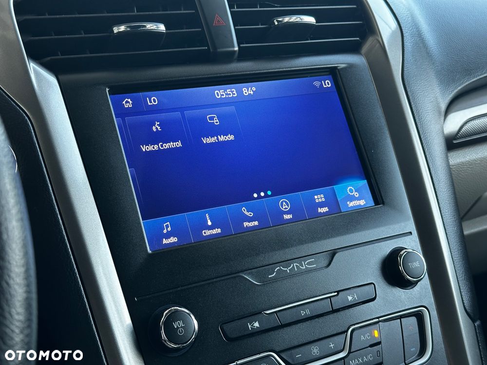 Ford Fusion - 32