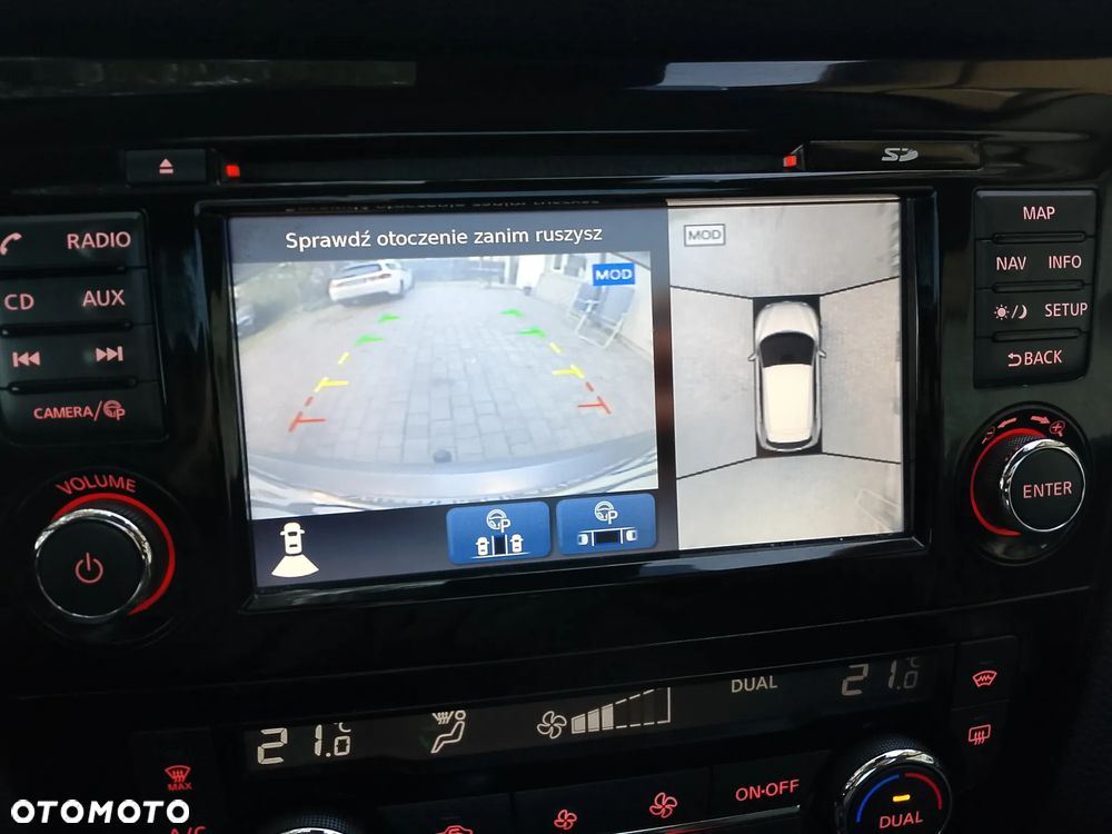 Nissan Qashqai 1.6 dCi TEKNA+ - 13