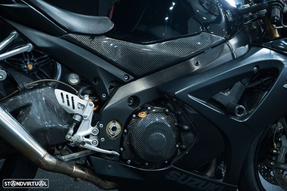 Suzuki GSX-R K8 - 4