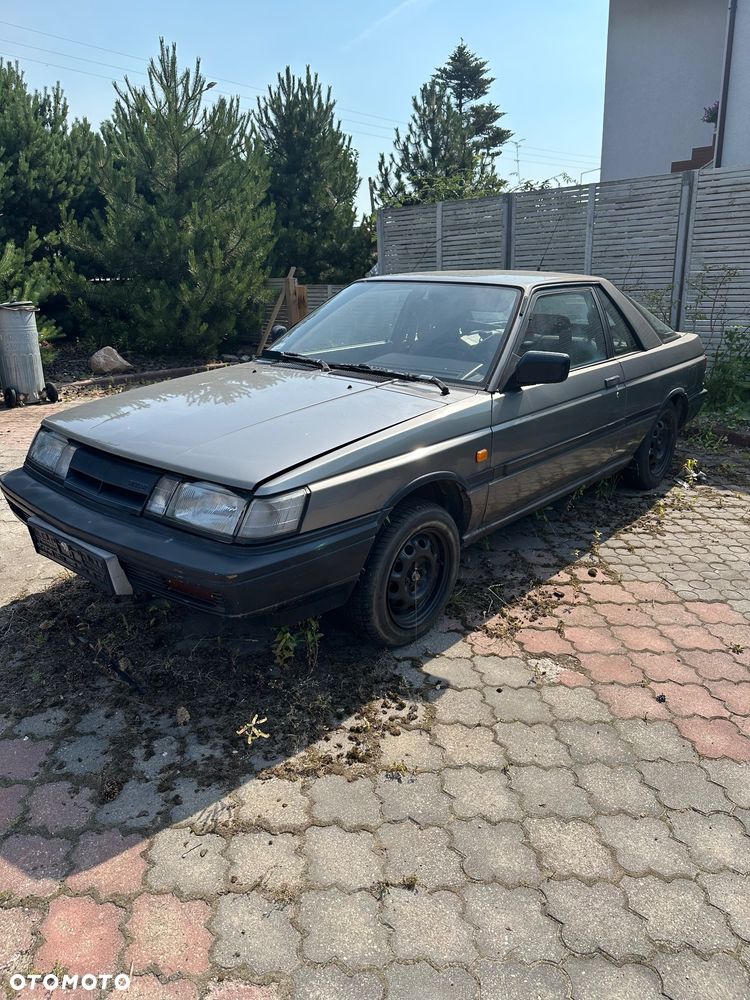 Nissan Sunny - 2