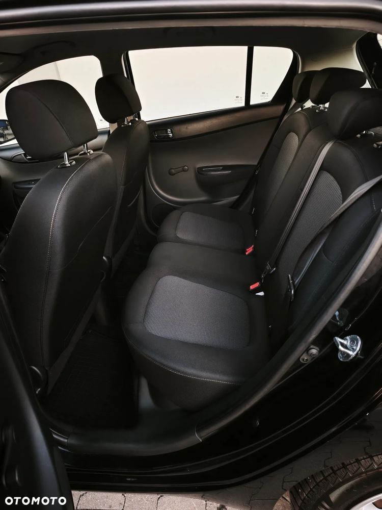 Hyundai i20 1.25 Wersja Jubileuszowa - 12