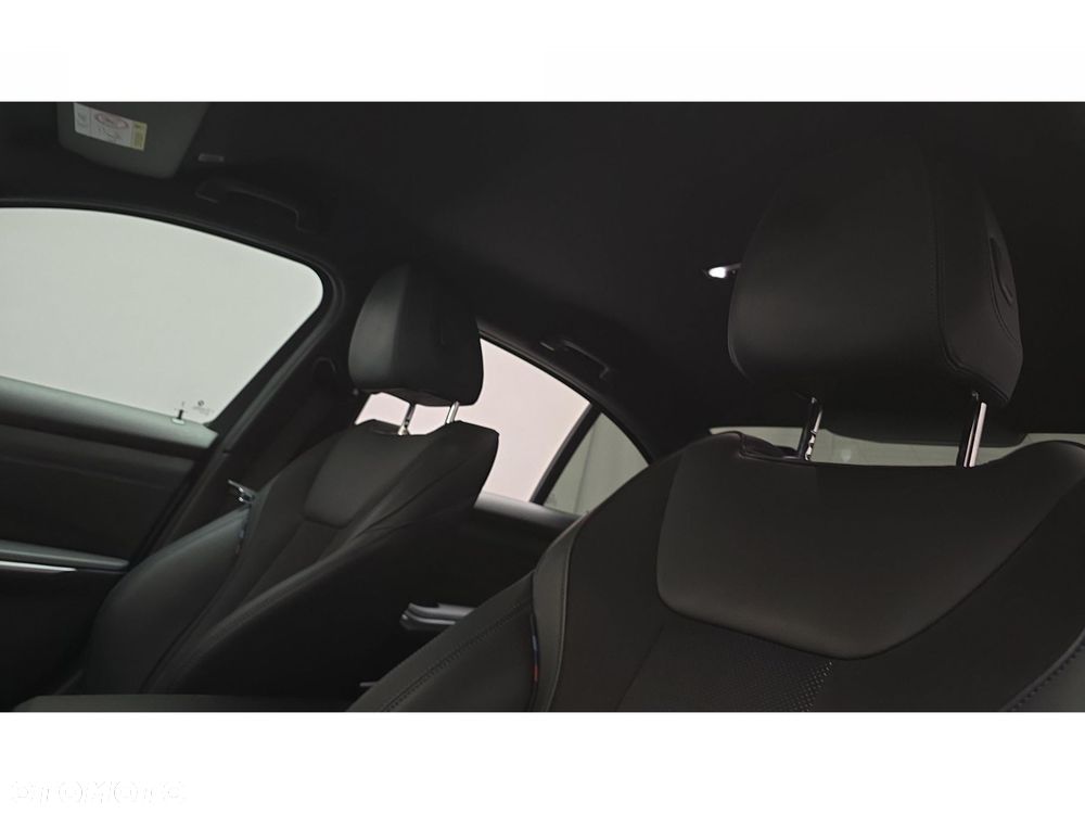 BMW Seria 3 320d xDrive mHEV M Sport - 18