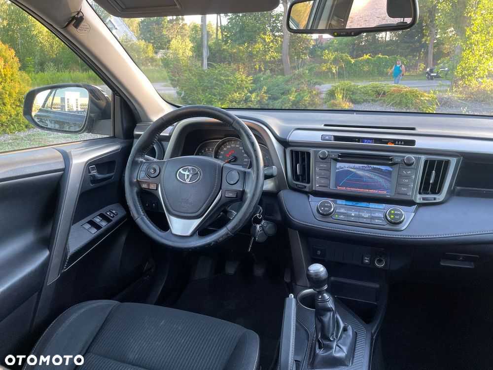 Toyota RAV4 2.0 D-4D Premium - 7
