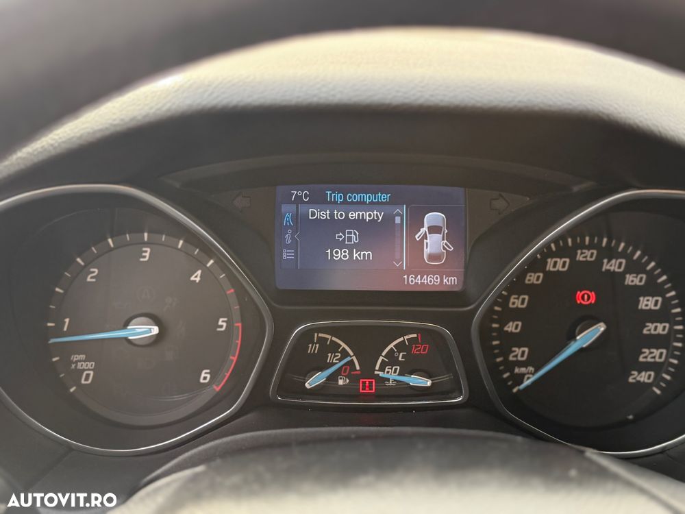 Ford Focus Turnier 1.6 TDCi ECOnetic 88g Start-Stopp-Sy Titanium - 13