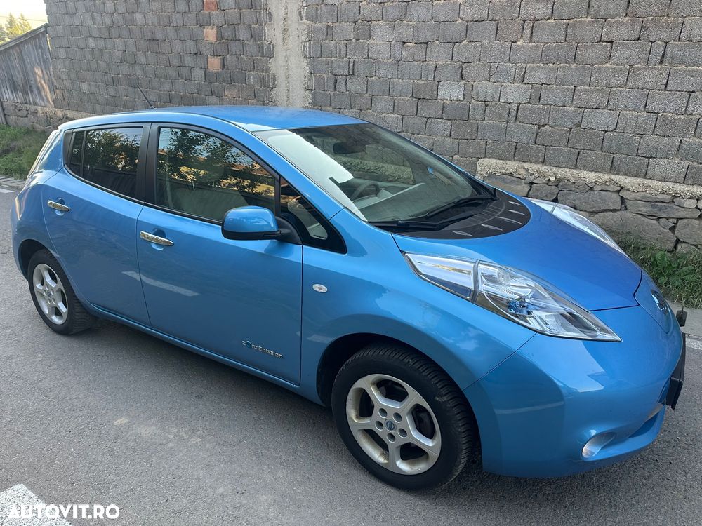 Nissan LEAF - 2