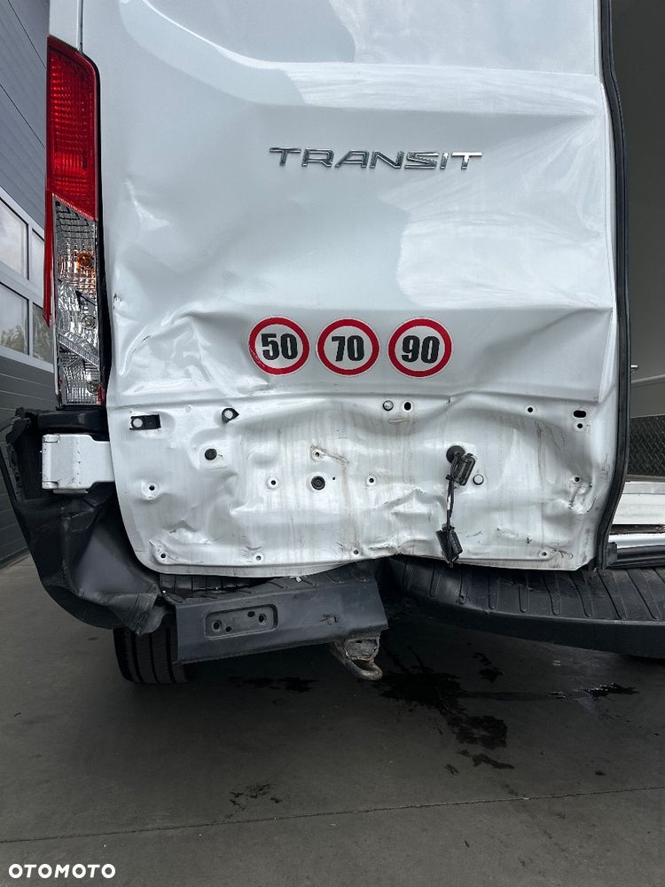 Ford TRANSIT CUSTOM - 19