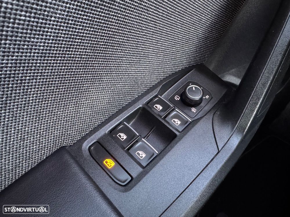 SEAT Leon ST 1.4 e-Hybrid Xcellence DSG - 14