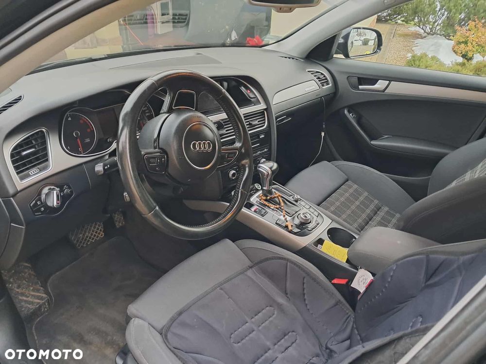 Audi A4 Limousine 2.0 TDI Quattro Line S tronic - 4