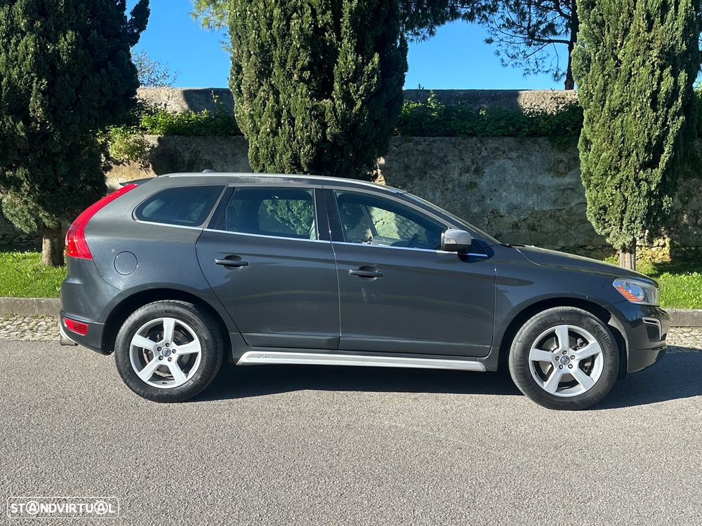 Volvo XC 60 2.0 D4 R-Design 139g Start/Stop - 11