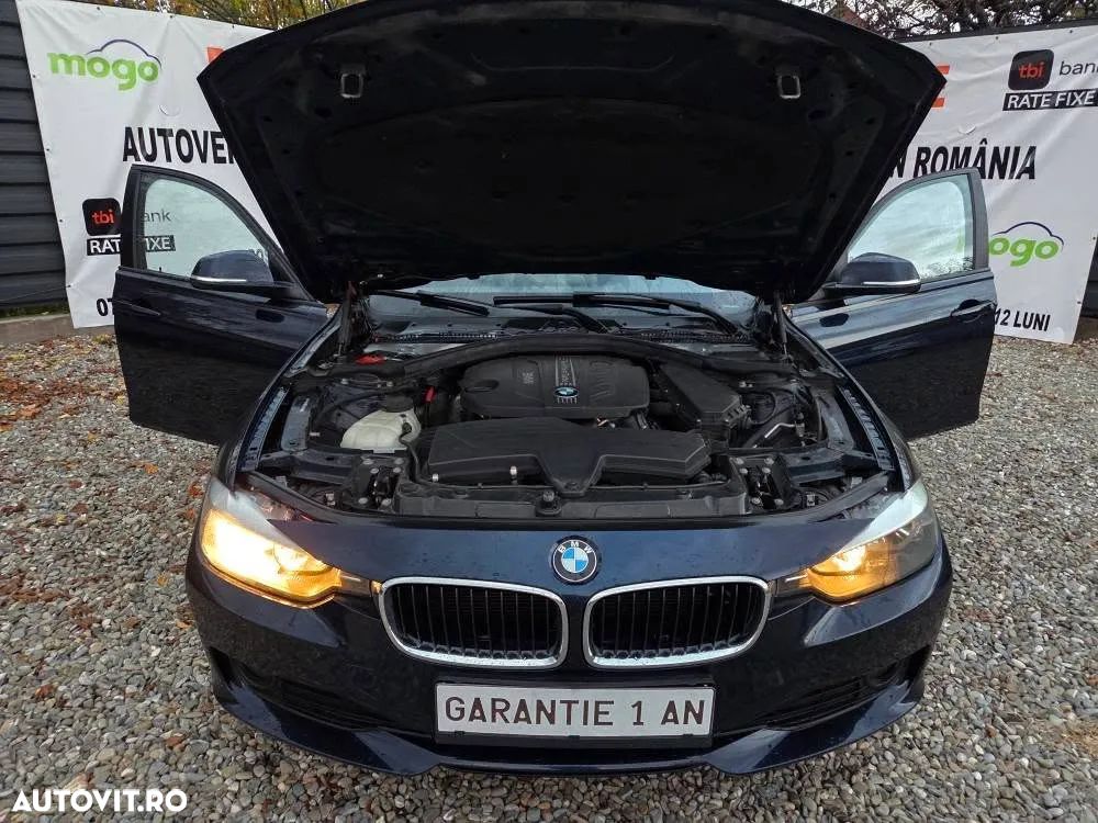 BMW Seria 3 318d Touring Blue Performance - 14