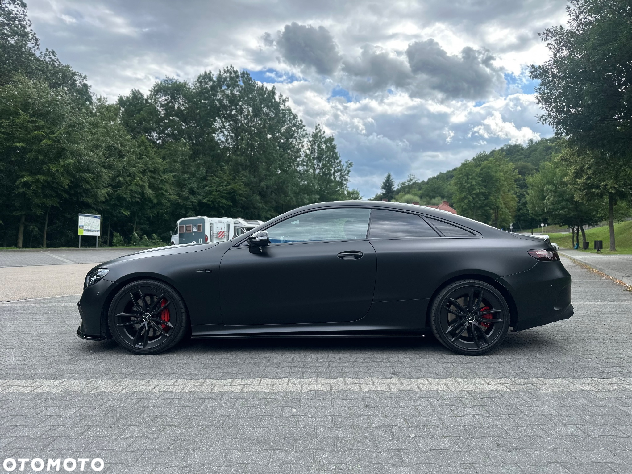 Mercedes-Benz Klasa E AMG 53 Coupe 4-Matic+ 9G-TRONIC - 35