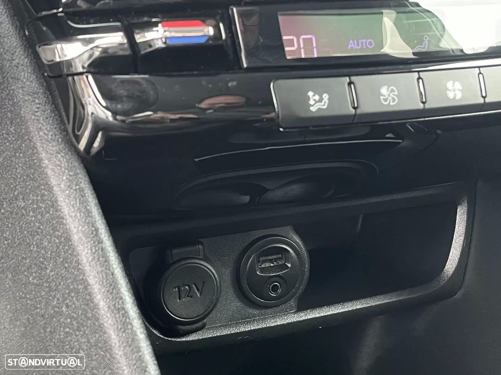 Peugeot 2008 1.2 PureTech GT Line - 42