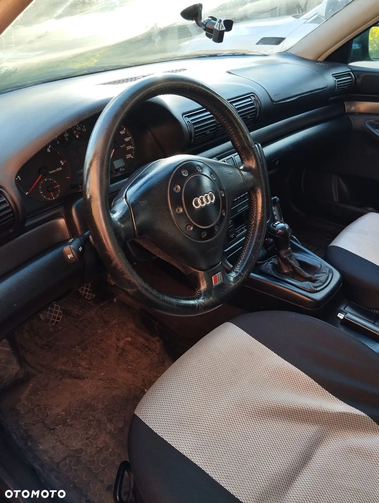 Audi A4 Avant 1.9 TDI - 4