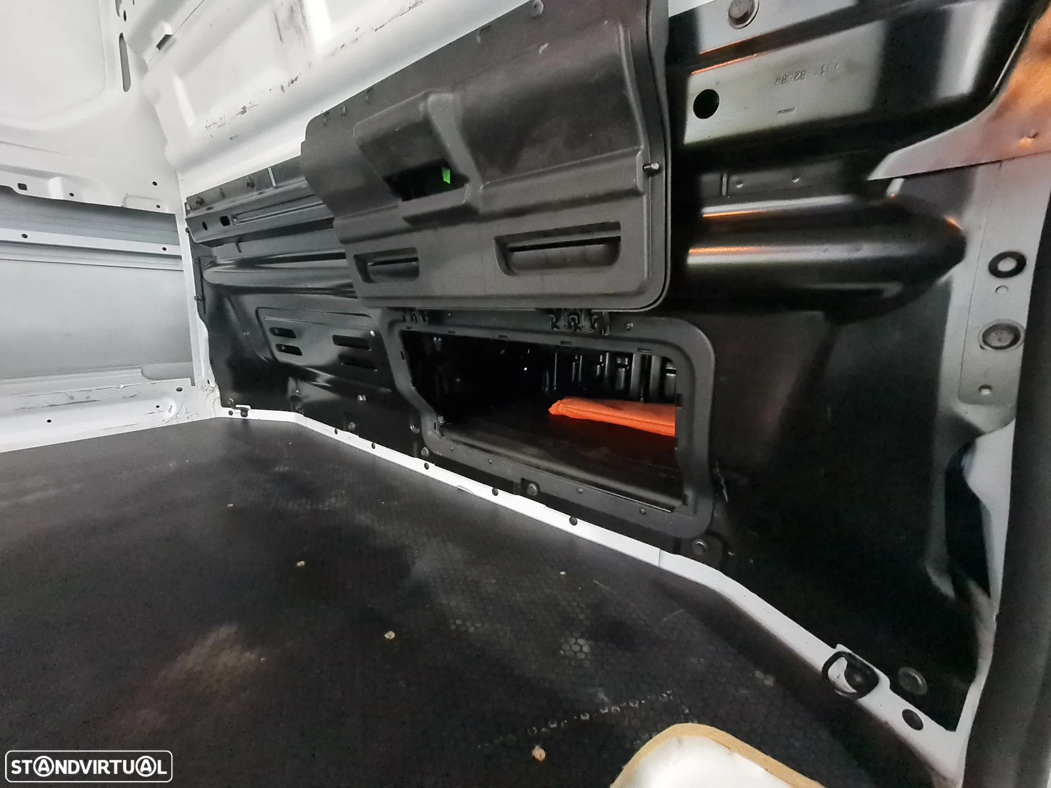 Renault TRAFIC DCI 3Lug * AC/BLUETOOTH *c/ IVA incluido - 13