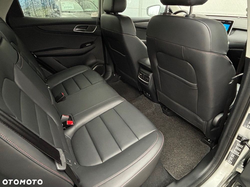 MG HS 1.5 T-GDI Excite DCT - 17