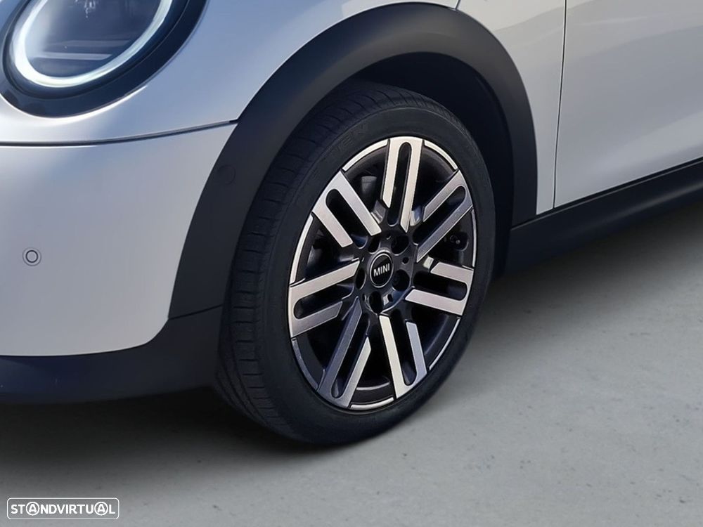 MINI 5 Portas Cooper Auto - 4