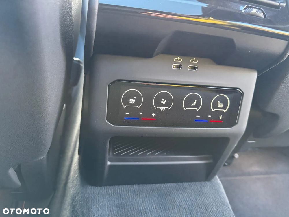 BMW Seria 5 520d xDrive Touring - 32