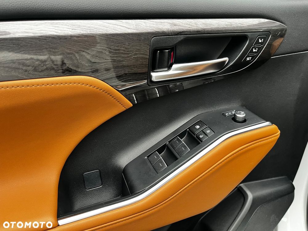 Toyota Highlander 2.5 Hybrid Executive - 10