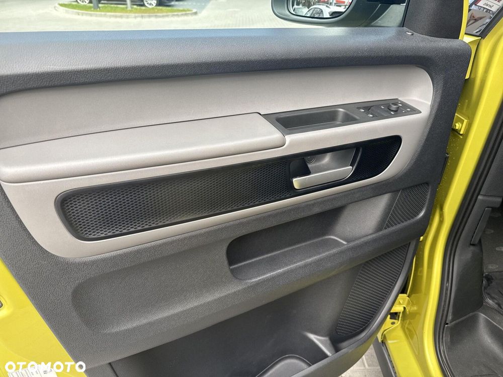 Volkswagen ID. Buzz Cargo 150 kW (204 PS) / skrzynia biegów: automatyczna 1 biegowa rozstaw osi: 2988 mm - 10