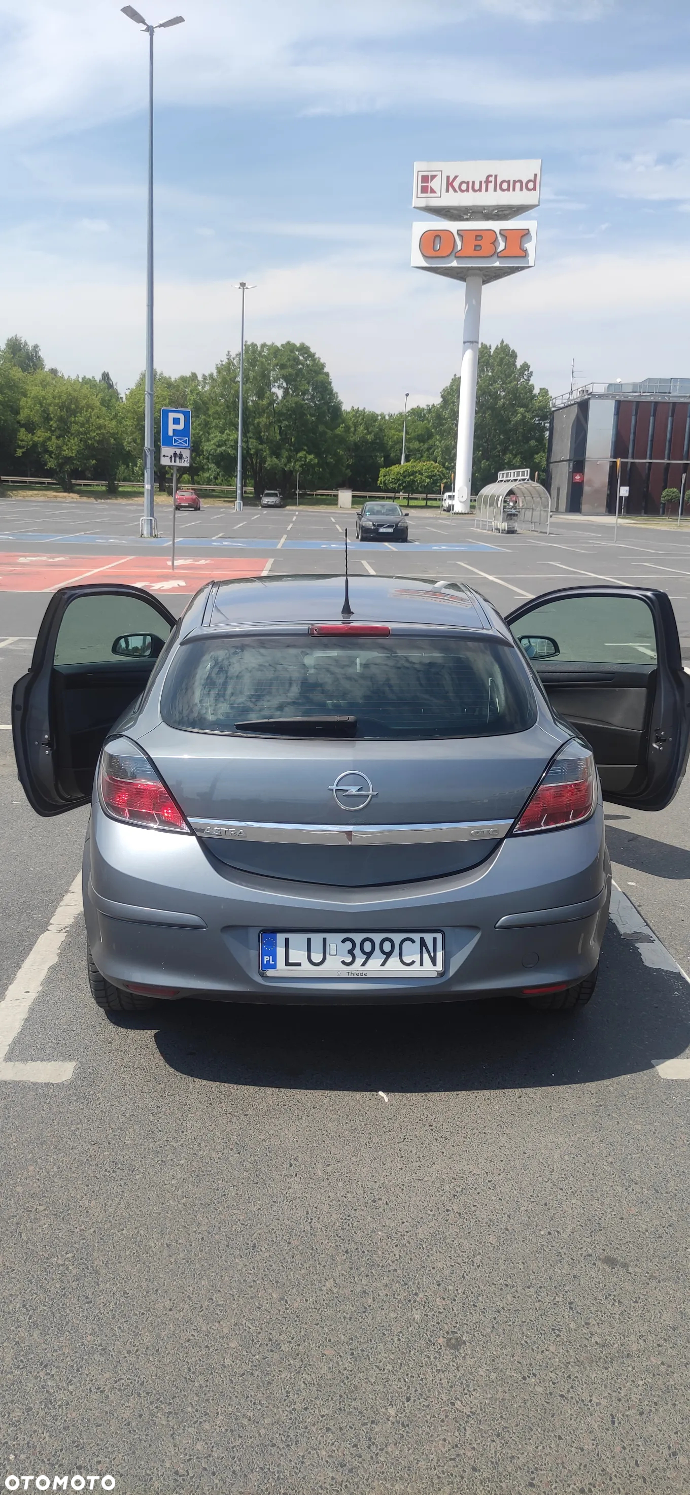 Opel Astra III GTC 1.6 Essentia - 4