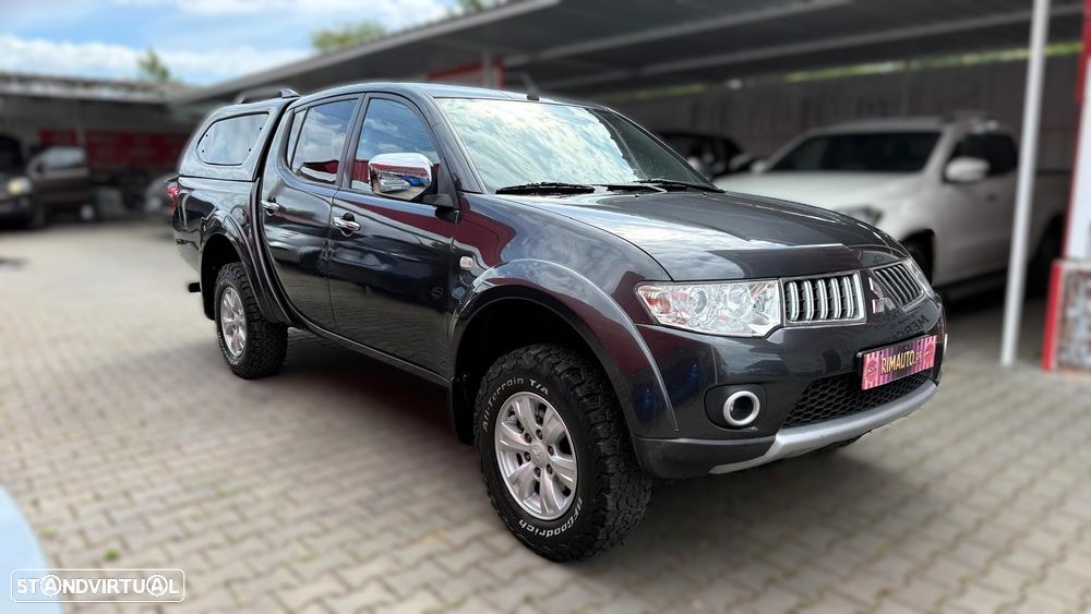 Mitsubishi L200 2.5 DI-D CD Invite CC 4WD - 10