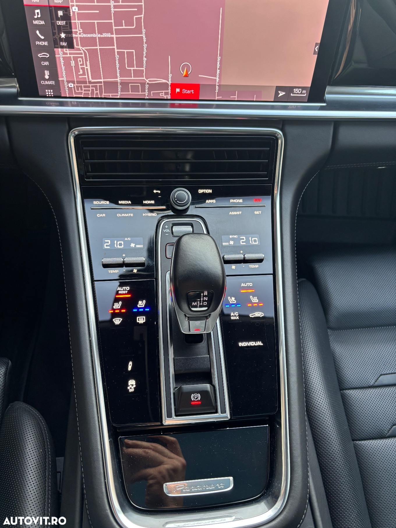 Porsche Panamera 4 E-Hybrid - 11