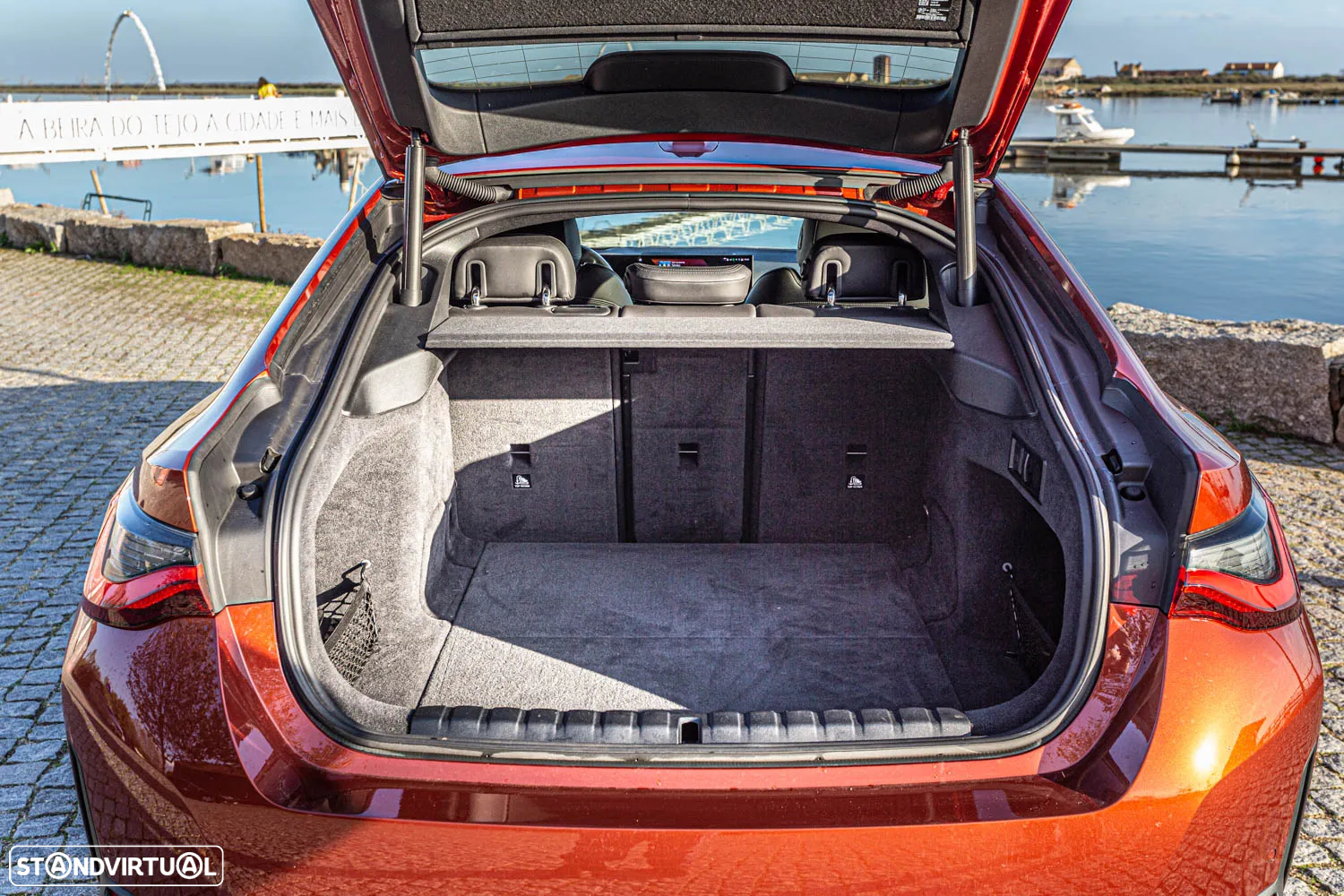 BMW i4 eDrive40 - 13