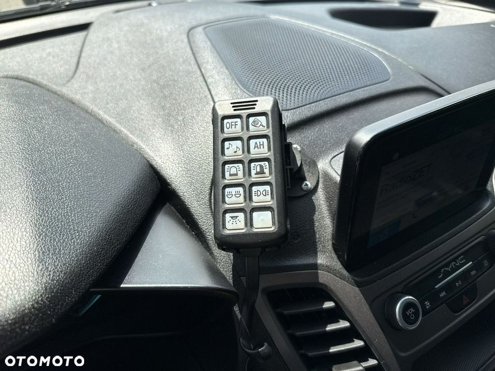 Ford Transit Connect - 12
