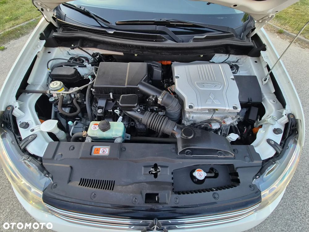 Mitsubishi Outlander - 39