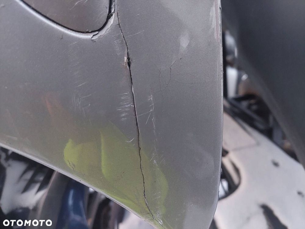 KOMPLETNY TYŁ KLAPA BAGAŻNIKA ZDERZAK TYŁ LAMPY AVENSIS T25 KOMBI 4S0 - 12