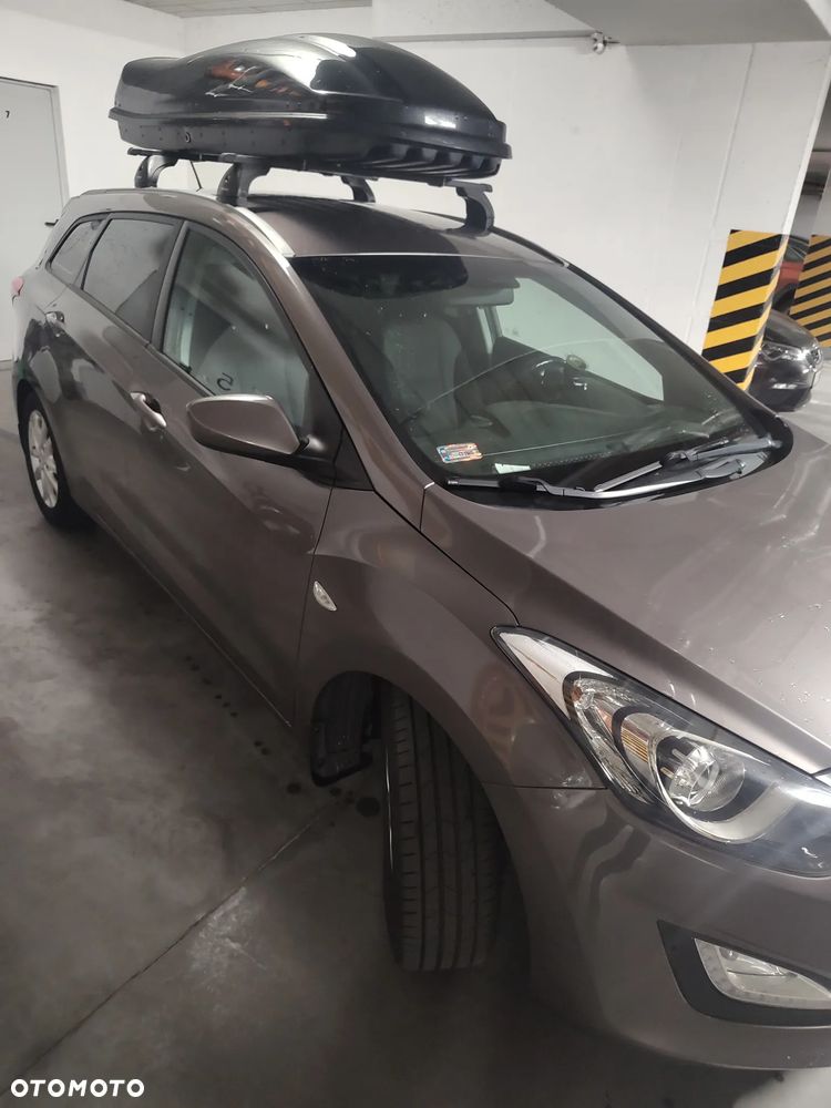 Hyundai i30 1.6 GDI Classic + - 10
