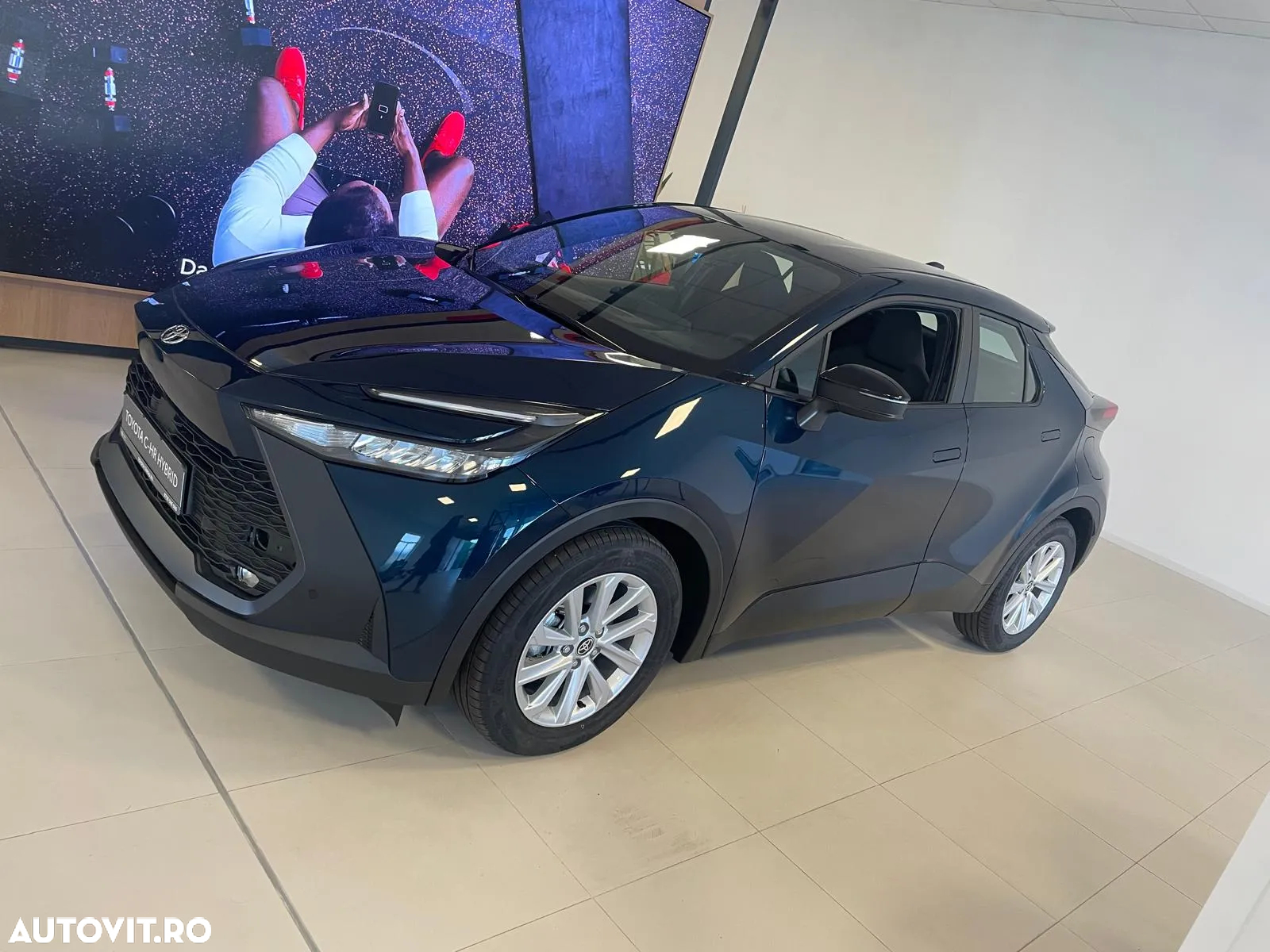 Toyota C-HR 1.8 HEV 140 CP 4x2 CVT Active - 3
