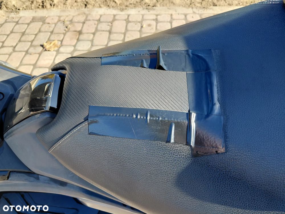 Kymco AK 550 - 20