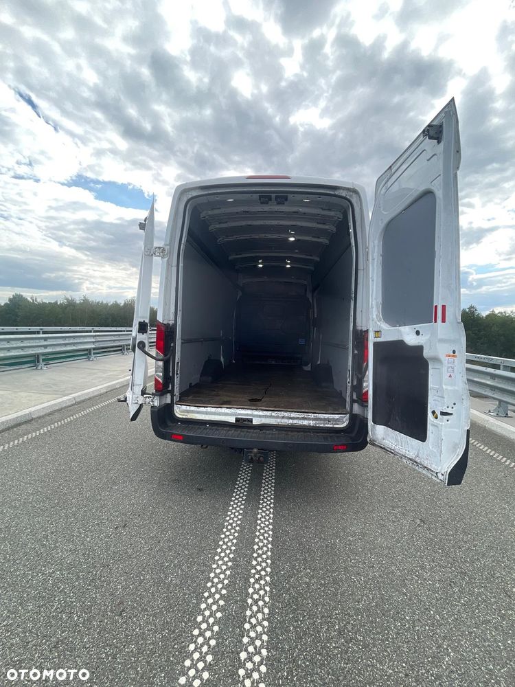 Ford Transit - 28
