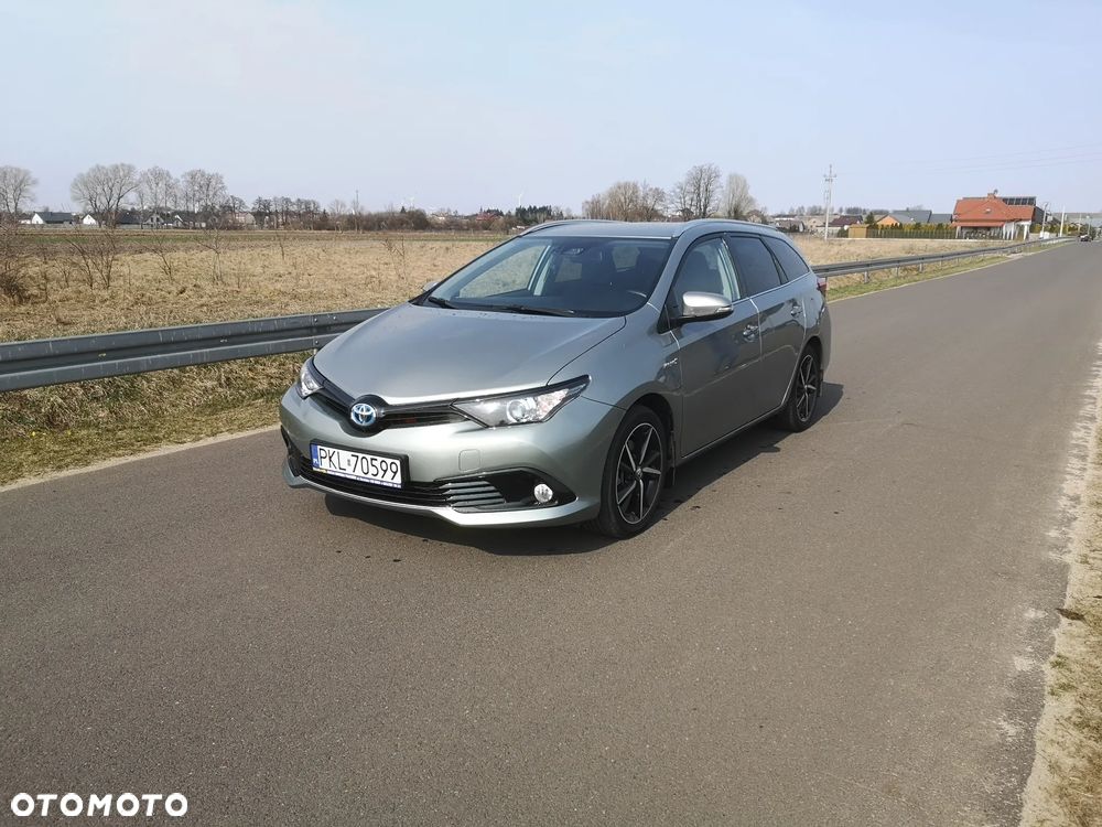 Toyota Auris - 1